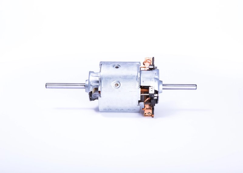 Electromotor ventilatie interioara BOSCH 0 130 111 130