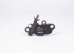 REGULATOR ALTERNATOR BOSCH 1 986 AE0 047 - Piesa auto compatibila cu mai multe marci