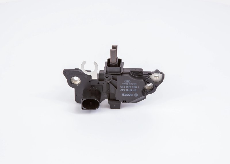 Regulator alternator BOSCH 1 986 AE0 110