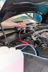 APARAT INCARCARE CU VACUUM SISTEM RACIRE HAZET 4801-1 - Piesa auto compatibila cu mai multe marci