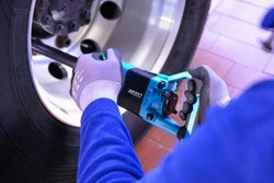 MASINA DE INSURUBAT CU PERCUTIE (AER COMPRIMAT) HAZET 9014P-1 - Piesa auto compatibila cu mai multe marci