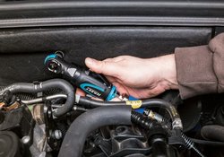 MASINA DE INSURUBAT CU CLICHET (AER COMPRIMAT) HAZET 9020P-2 - Piesa auto compatibila cu mai multe marci