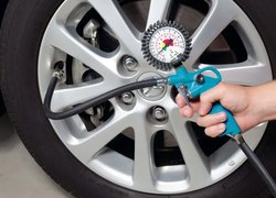 Aparat de verificat/incarcat presiune aer roti HAZET 9041-1