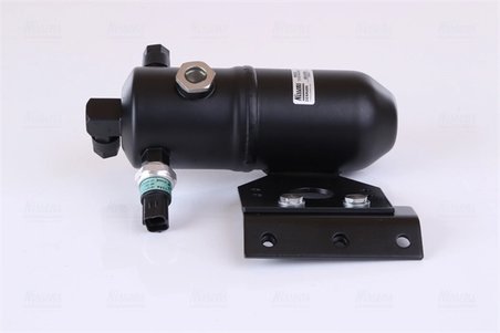 USCATOR AER CONDITIONAT NISSENS 95521 - Compatibil cu RENAULT TRUCKS