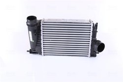 Intercooler Nissens 961584
