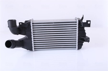 Intercooler Nissens 96587