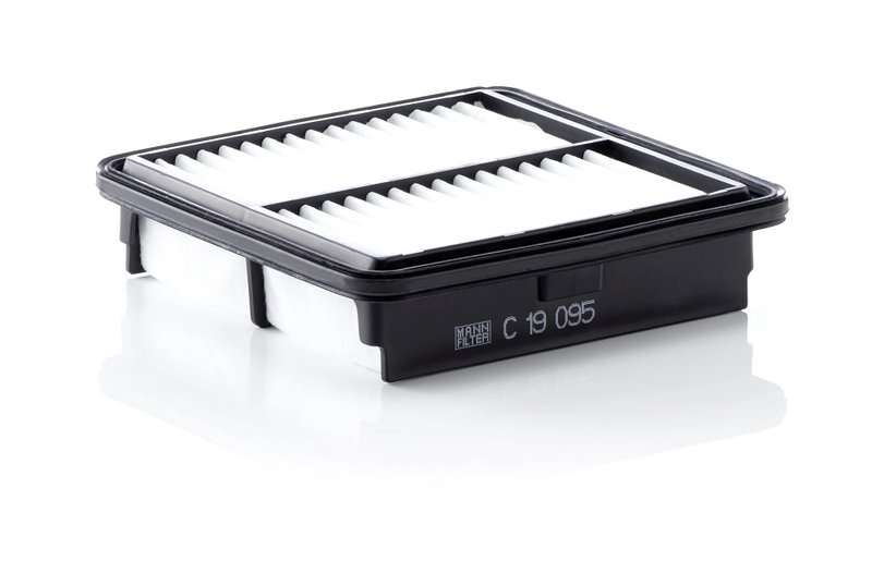 FILTRU AER MANN-FILTER C 19 095 - Compatibil cu SUZUKI