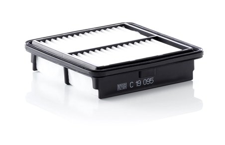 FILTRU AER MANN-FILTER C 19 095 - Compatibil cu SUZUKI