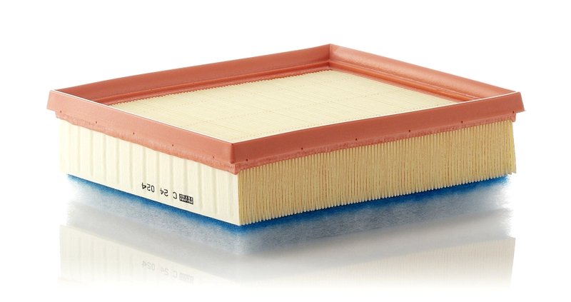 FILTRU AER MANN-FILTER C 24 024 - Compatibil cu BMW