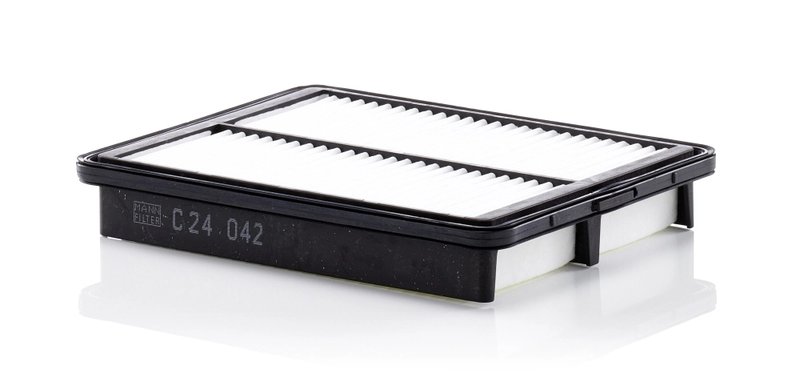 FILTRU AER MANN-FILTER C 24 042 - Compatibil cu SSANGYONG