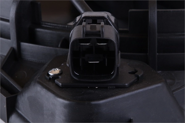Ventilator radiator racire