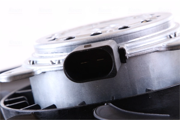 Ventilator radiator racire