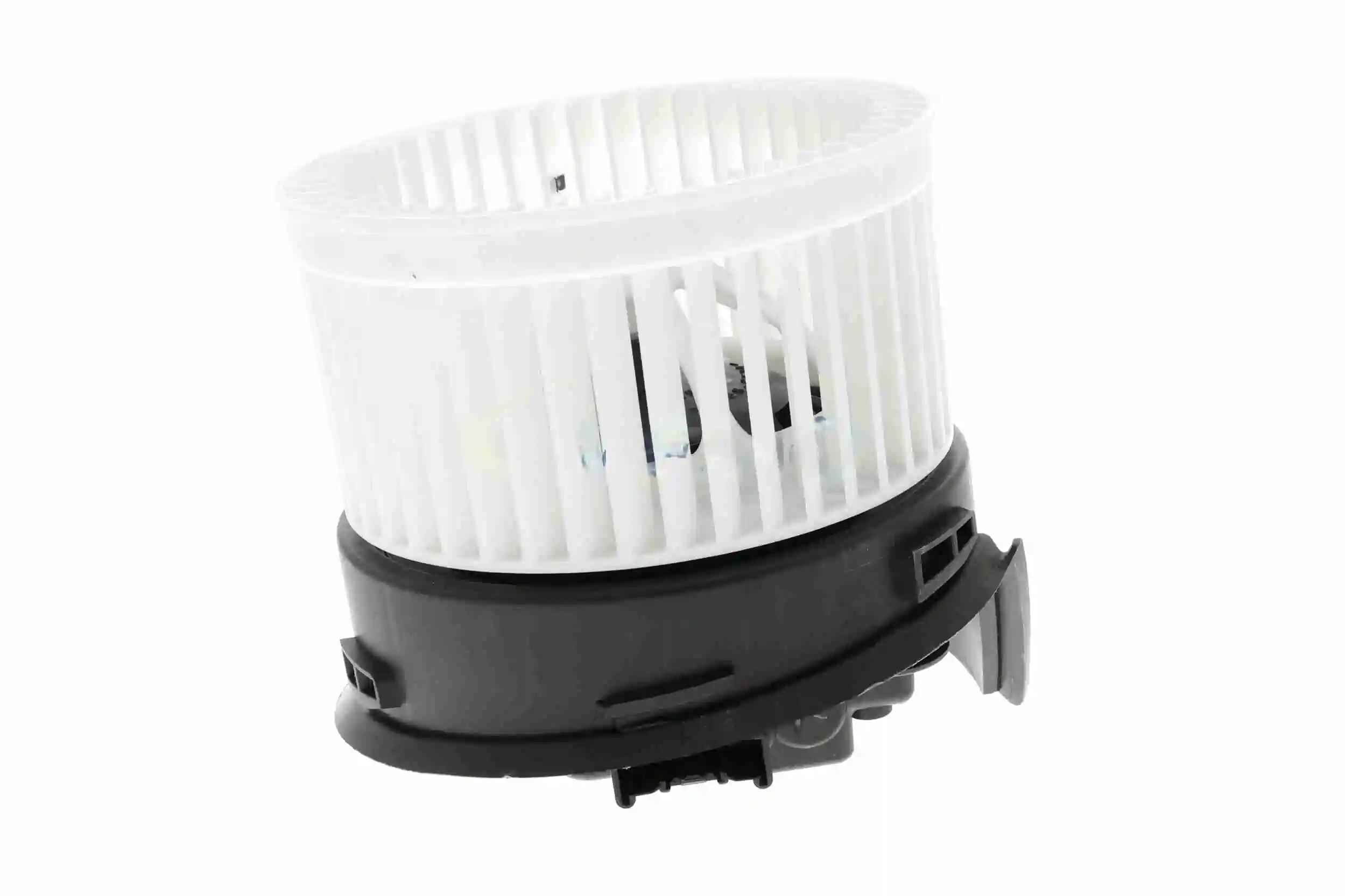 Ventilator habitaclu