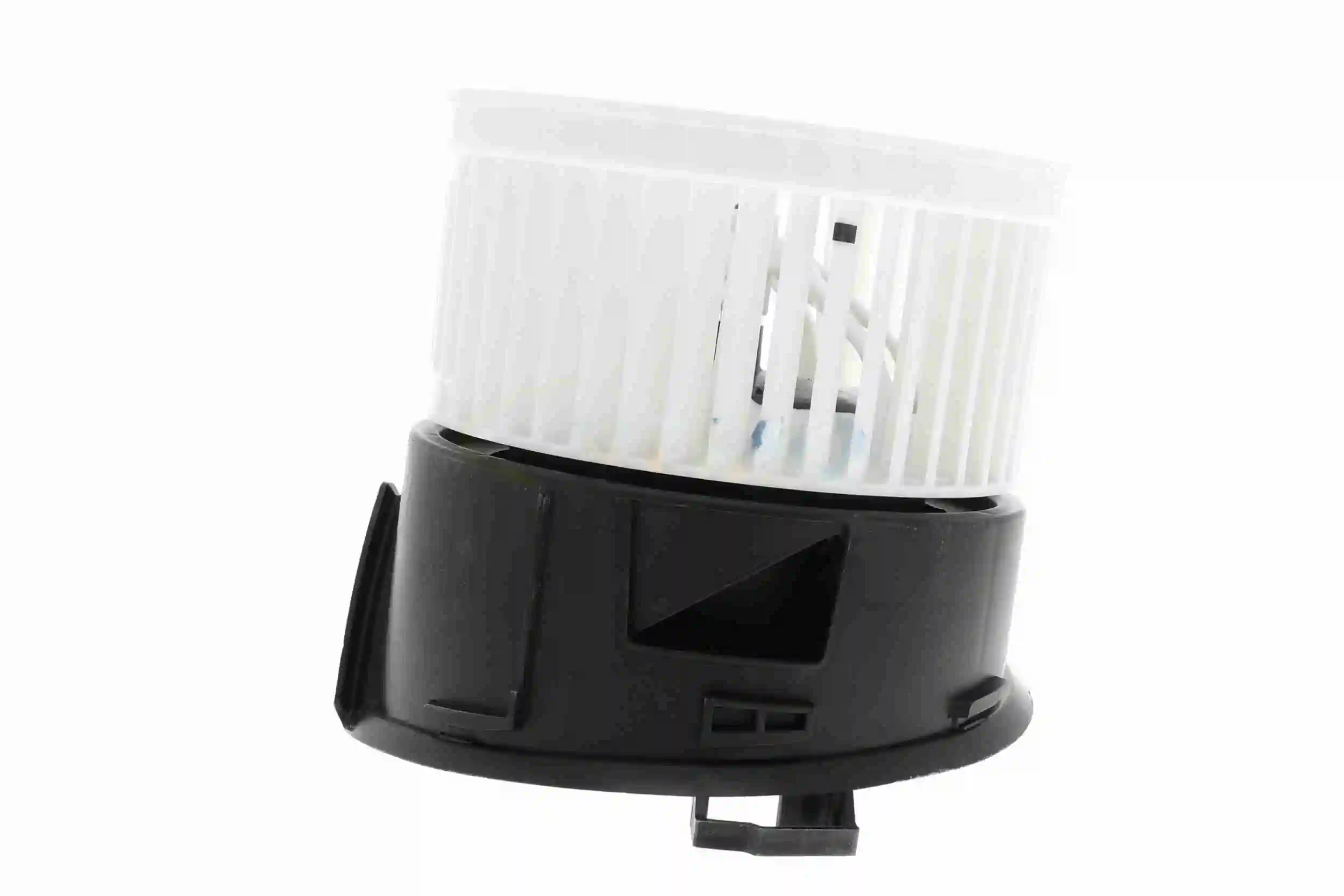 Ventilator habitaclu