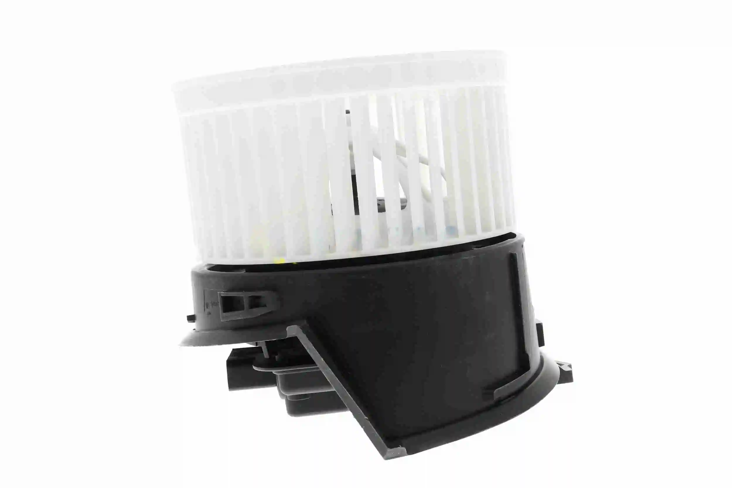 Ventilator habitaclu