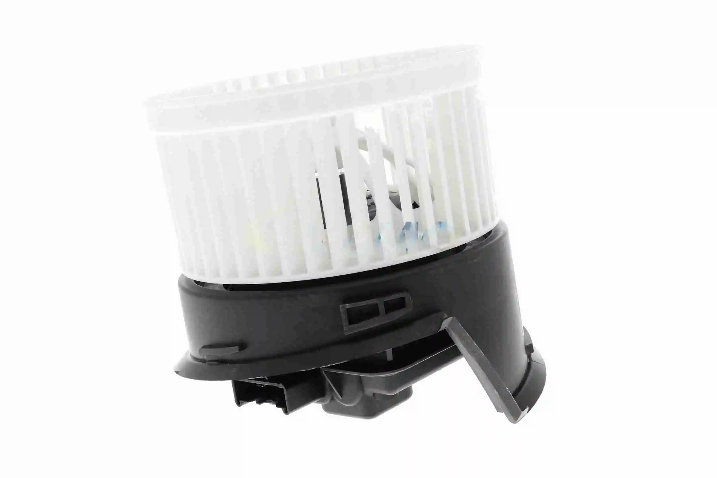 Ventilator habitaclu