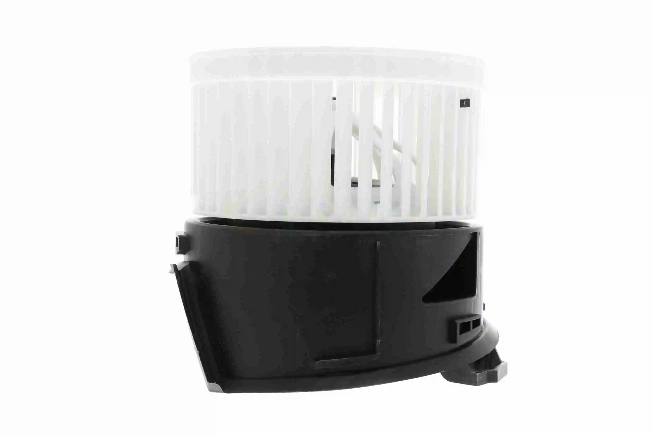 Ventilator habitaclu