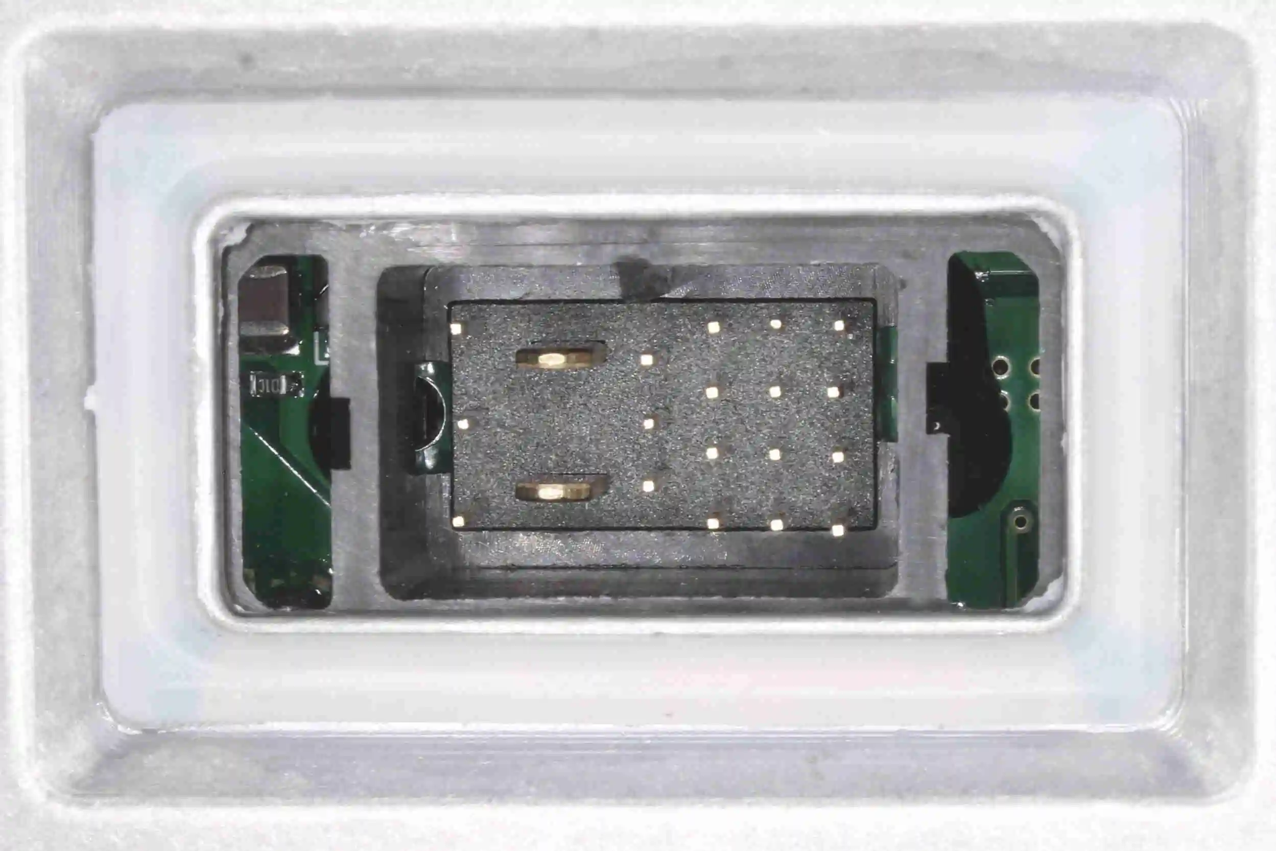 Dispozitiv aprindere lampa cu descarcare pe gaz