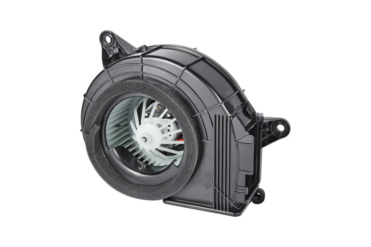Ventilator habitaclu