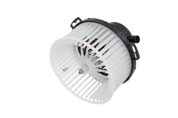 Ventilator habitaclu
