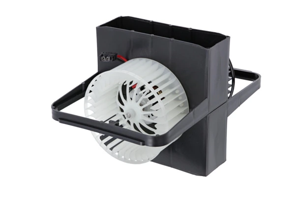 Ventilator habitaclu