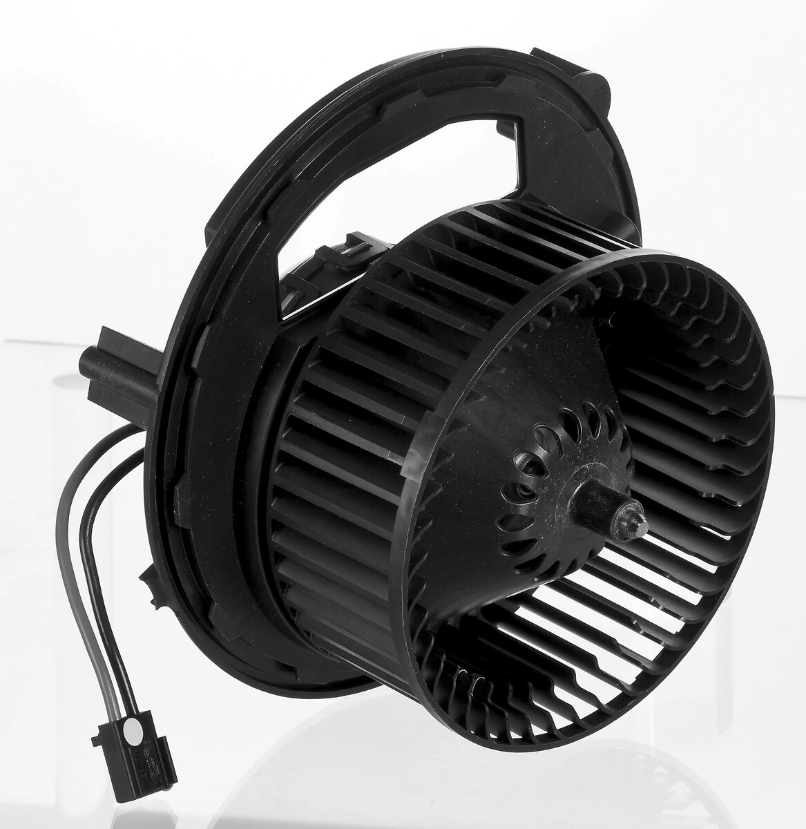 Ventilator habitaclu