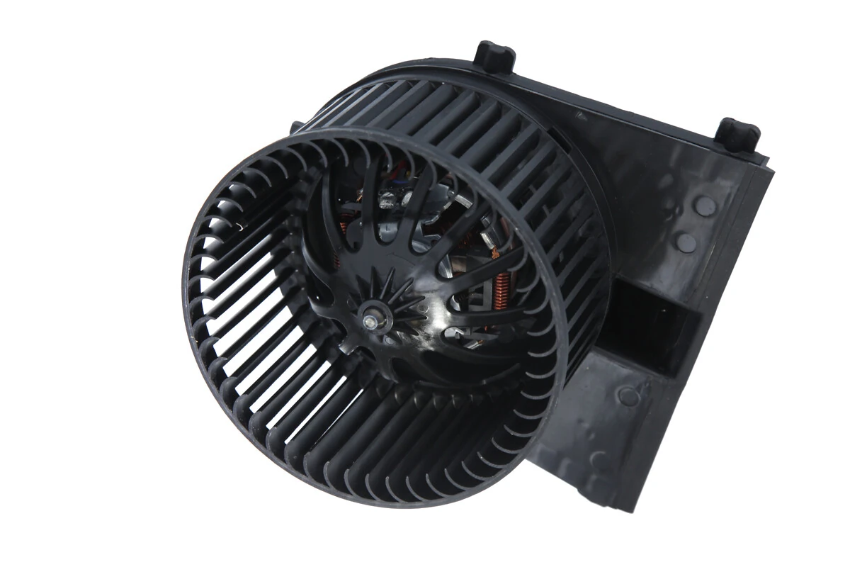 Ventilator habitaclu