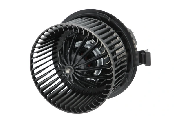 Ventilator habitaclu