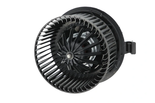 Ventilator habitaclu
