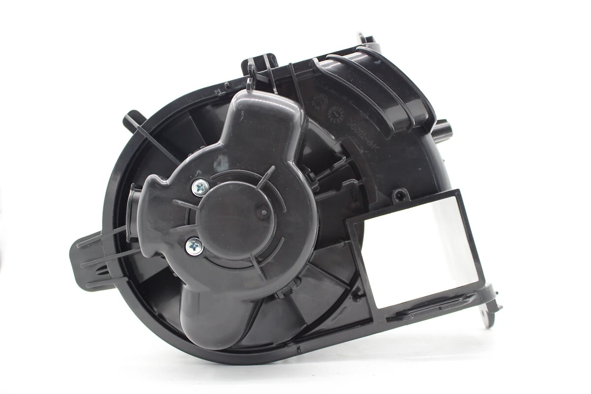 Ventilator habitaclu