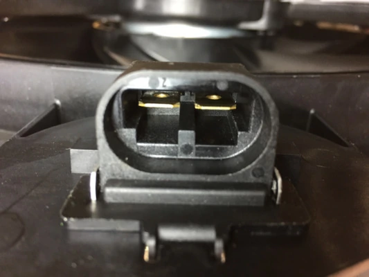 Ventilator radiator racire