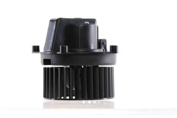 Ventilator habitaclu