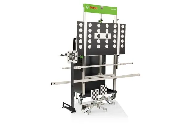 Dispozitiv de calibrare sistem de asistenta conducator