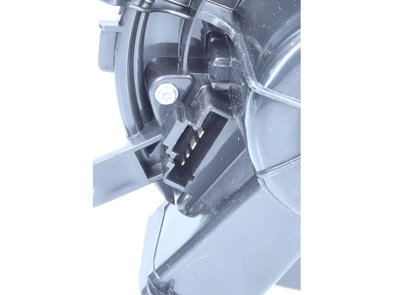 Ventilator habitaclu