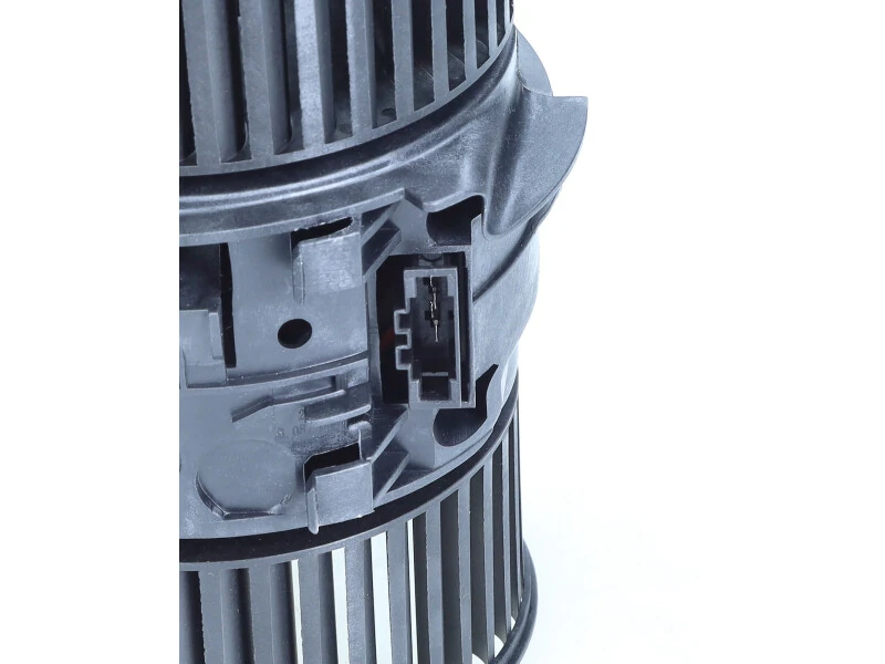 Ventilator habitaclu