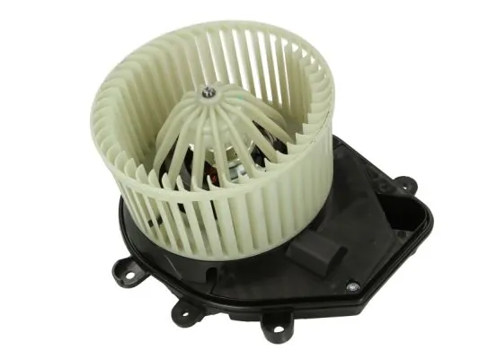 Ventilator habitaclu
