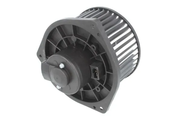 Ventilator habitaclu