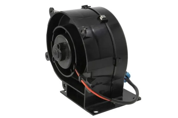 Ventilator habitaclu