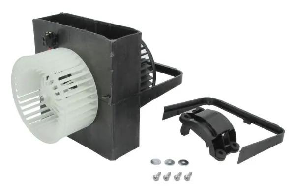 Ventilator habitaclu