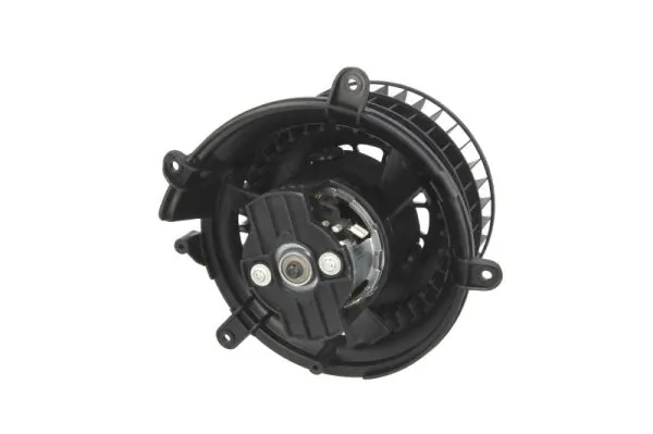 Ventilator habitaclu