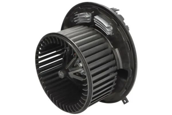 Ventilator habitaclu