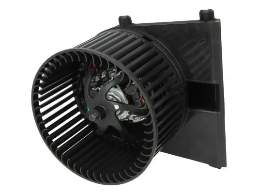 Ventilator habitaclu