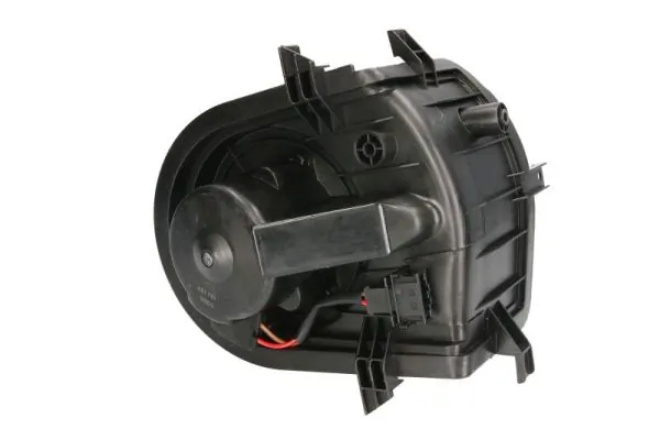 Ventilator habitaclu