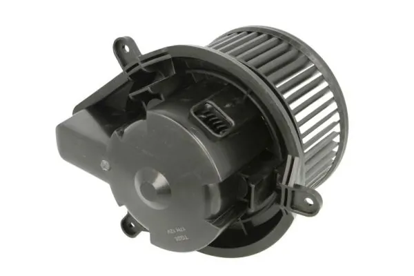 Ventilator habitaclu