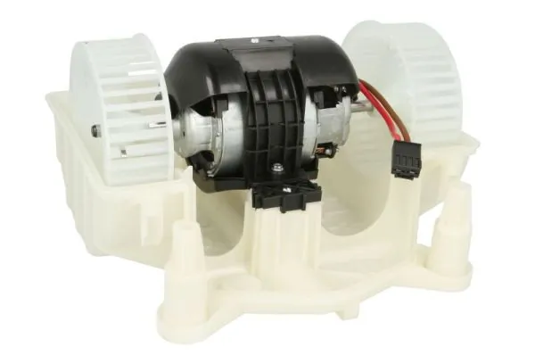 Ventilator habitaclu