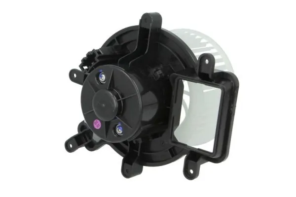 Ventilator habitaclu