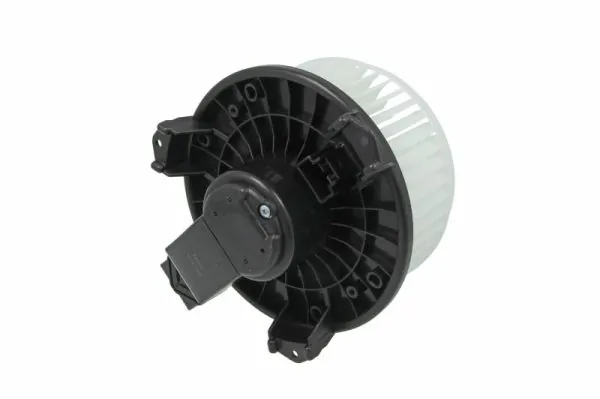 Ventilator habitaclu