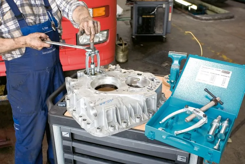Set extractor interior