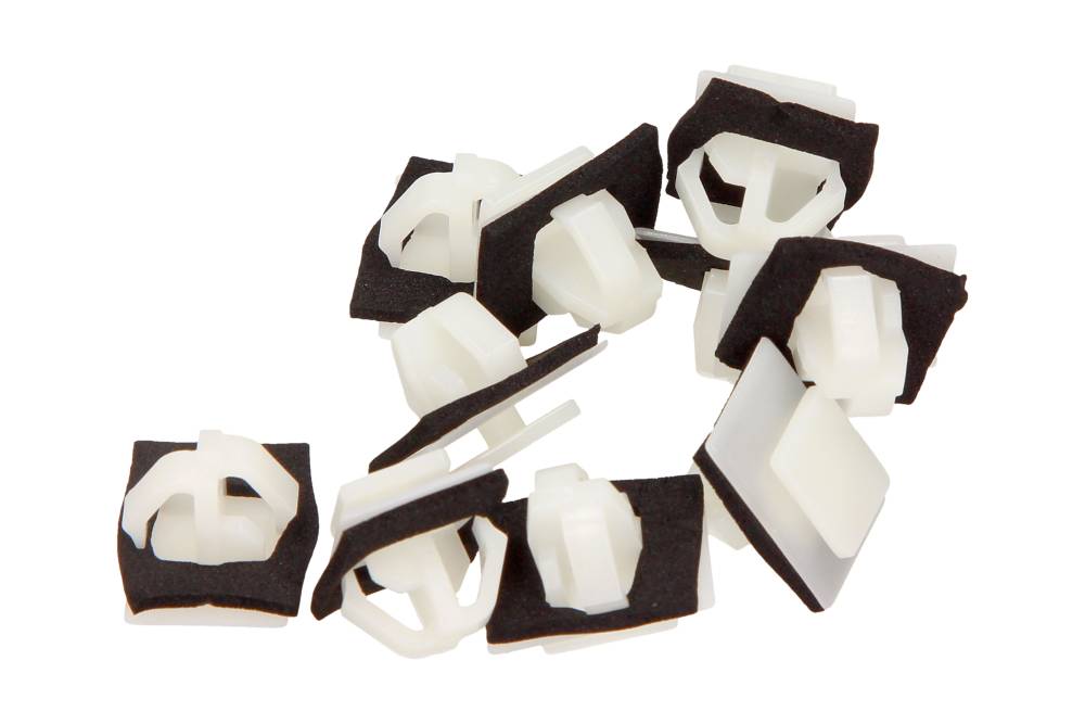Clips, acoperire decorativa si protectie