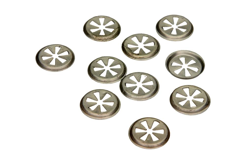 BLASZKA ZACISKOWA NADKOLI / WYCISZENIA SILNIKA AUDI / FORD / SEAT / SKODA / VW - Ra 1/2NE MODELE (10SZT.)